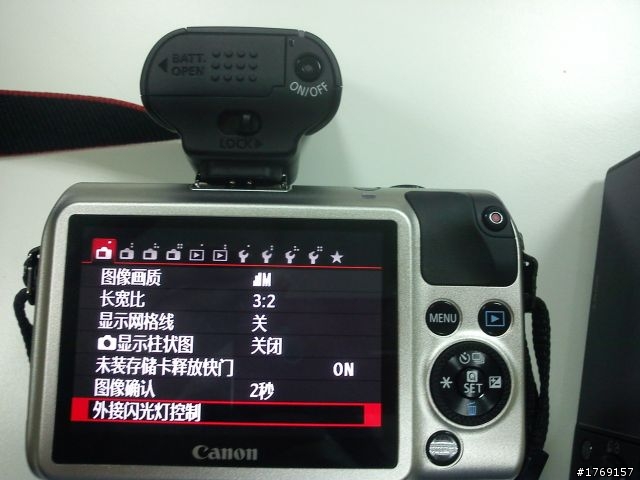 EOSM  VS NEX5N  (身材大比拼) 另附上不專業實拍照