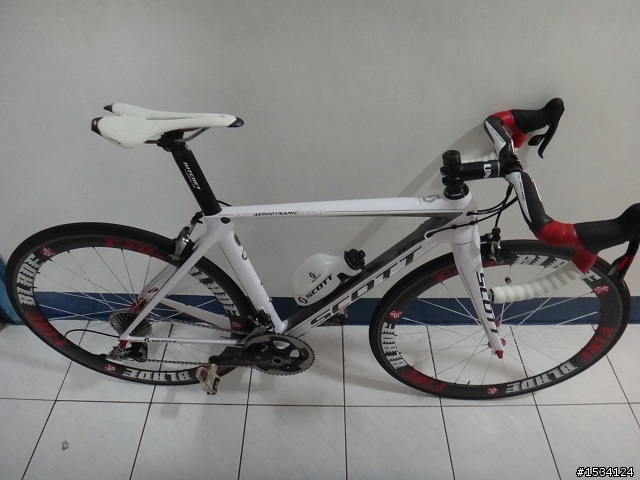 應該是全台首發的2013年  SCOTT FOIL 10