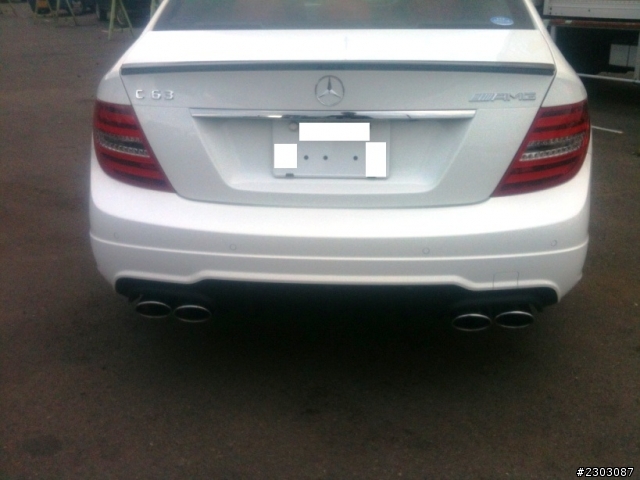不專業的開箱AMG C63 (第一次開箱)