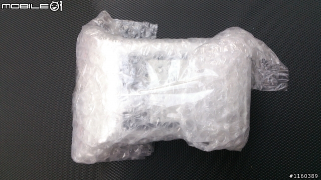 [超開箱-Part.02] 詳細Xperia Tx、Xperia SmartTags NT1、訂製皮革手機袋、電池充電器