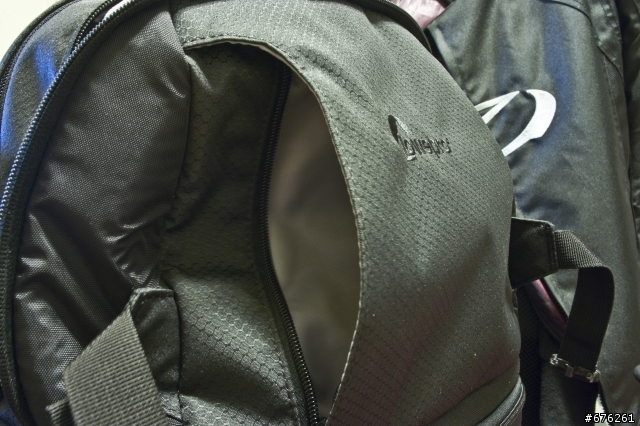 [開箱]LOWEPRO DSLR Video Pack 250 AW 不專業開箱