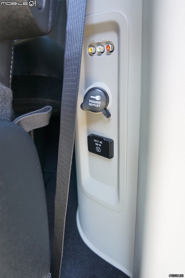 2013 TOWN & COUNTRY 開箱