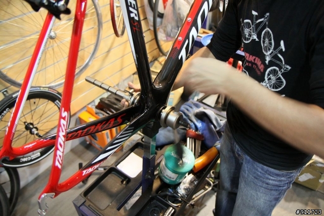 道卡斯TAOKAS STRIKER SL+STARBIKE輪組開箱 同好也一起來簽到