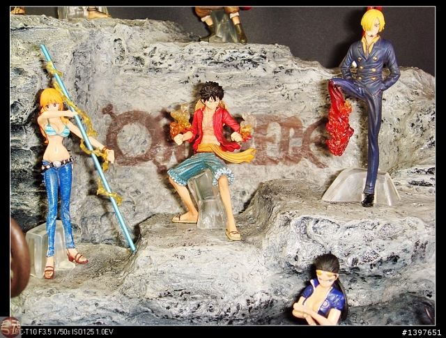 仿石造S梯形場景海賊王專屬展示台