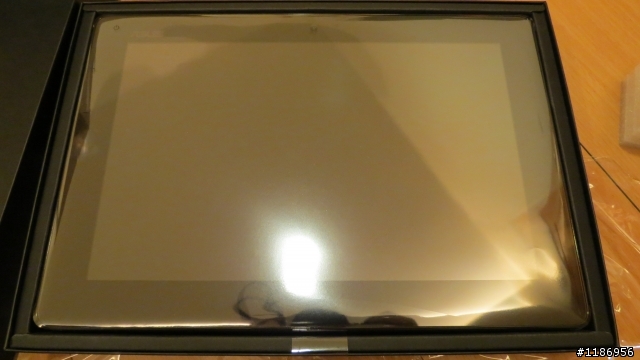 [開箱圖片]我終於收到Padfone2 64G了!!!