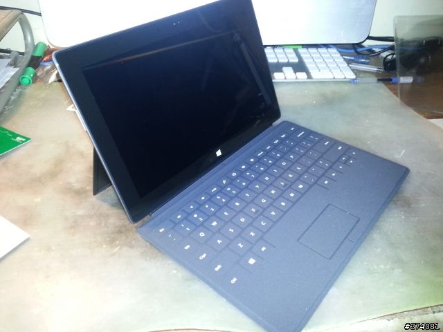 突如奇來的禮物SURFACE RT+KEYBOARD COVER