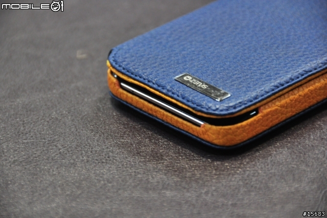 ２０１２－１０－２７更新！！！異種皮套移植！！ PadFone2衣服長期分享