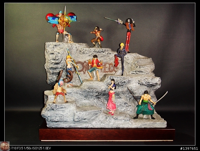 仿石造S梯形場景海賊王專屬展示台