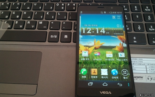4 核 5.3寸IPS屏 泛泰A850L VEGA R3 開箱圖（重發）