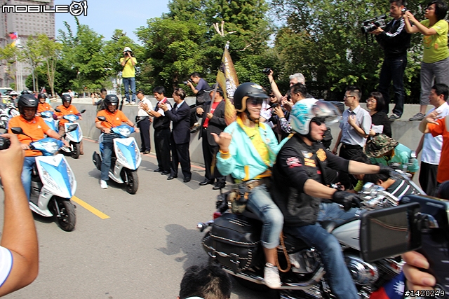 八十歲做夢的勇氣！不老騎士國際班採訪分享