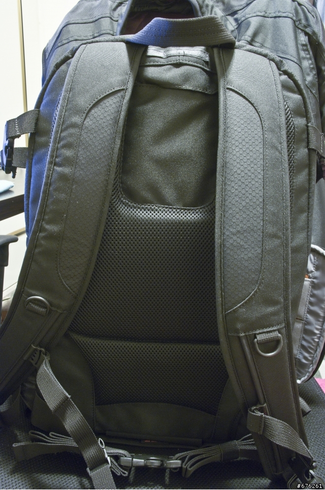 [開箱]LOWEPRO DSLR Video Pack 250 AW 不專業開箱