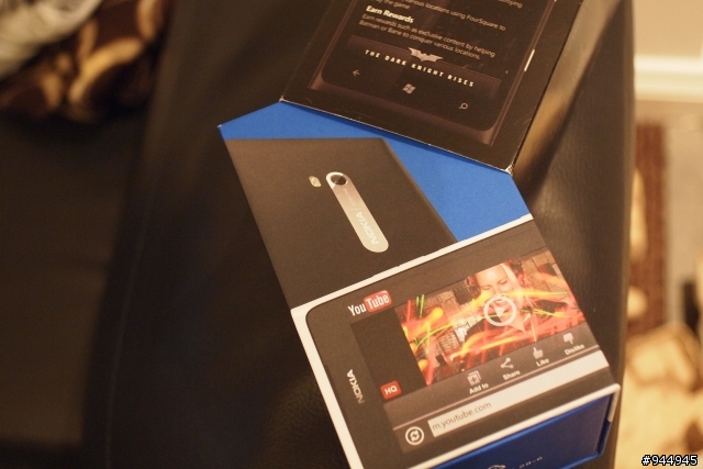 Lumia 900 蝙蝠俠 version 開箱。