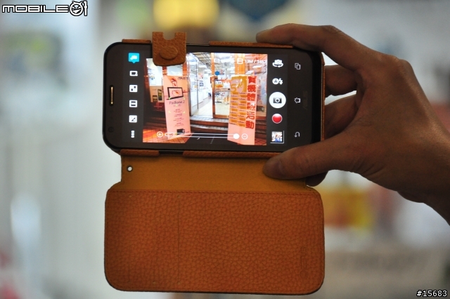 ２０１２－１０－２７更新！！！異種皮套移植！！ PadFone2衣服長期分享