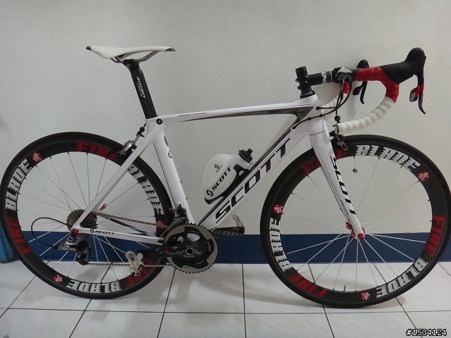 應該是全台首發的2013年  SCOTT FOIL 10