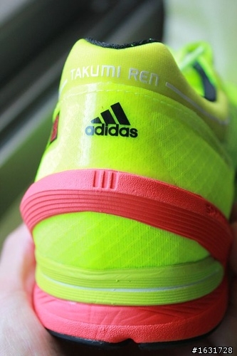 adidas adizero TAKUMI ren 競賽鞋款 試穿心得