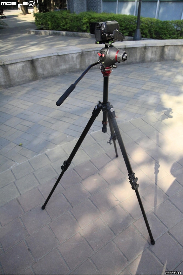 [開箱] Manfrotto 755CX3+MH055M8-Q5搭配Zeiss CP.2