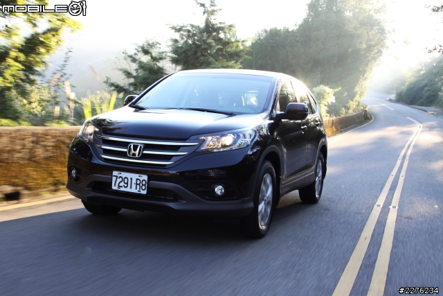國產SUV雙雄斷油對決 Honda CR-V 2.4 vs. Hyundai ix35S(10/24完整更新)