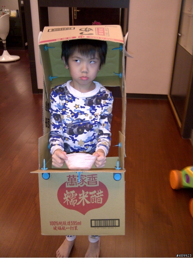 鋼鐵人 MARK VI 1:1 模型製作過程分享 – 紙箱手創 DIY