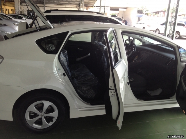 珍珠白Prius E交車分享