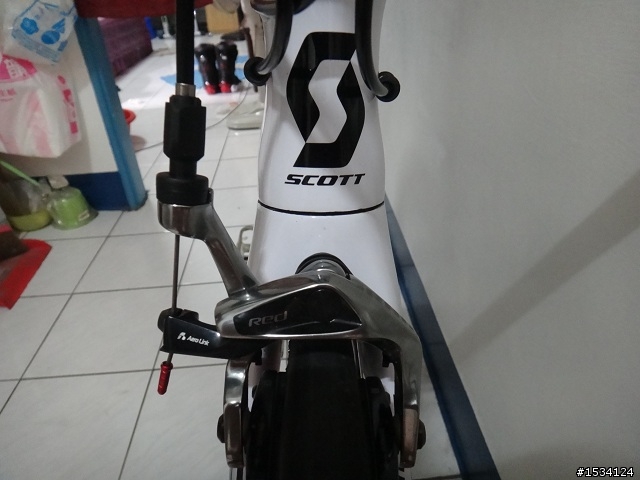 應該是全台首發的2013年  SCOTT FOIL 10