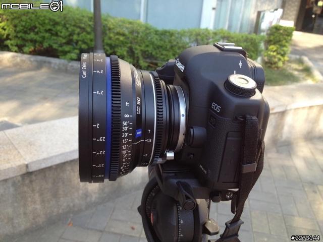 [開箱] Manfrotto 755CX3+MH055M8-Q5搭配Zeiss CP.2