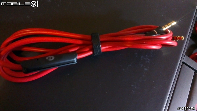 新包裝發行beats pro 開箱