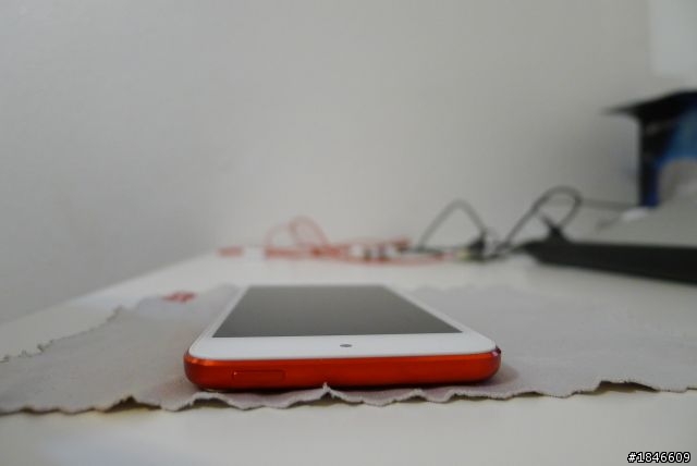 iPod touch 5th in red 開箱