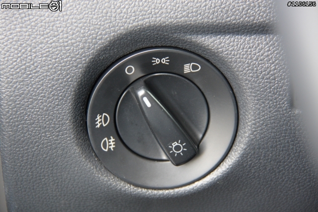 【開箱】Skoda Fabia 1.6 13年式