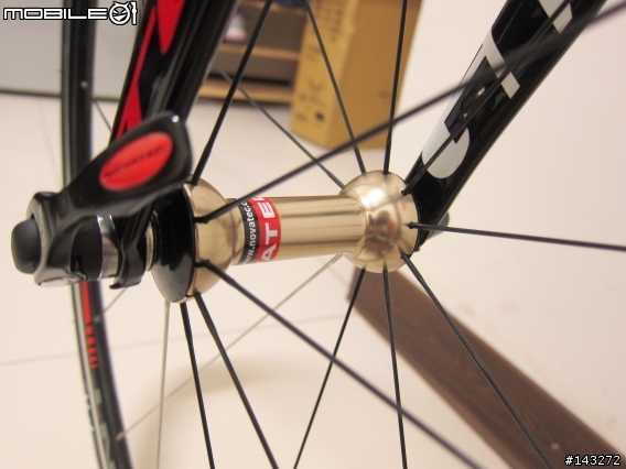 【簡單開箱】2013 GIANT TCR 2 (黑/紅)