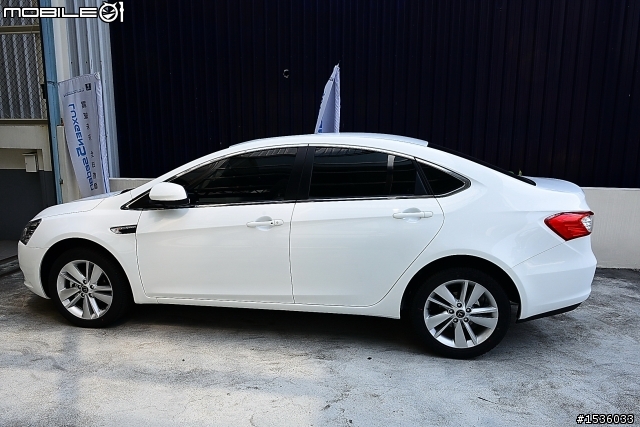 酷炫車技，精彩大鵬：Luxgen S5已開好幾箱了，只好搶大鵬灣車主活動第一名。