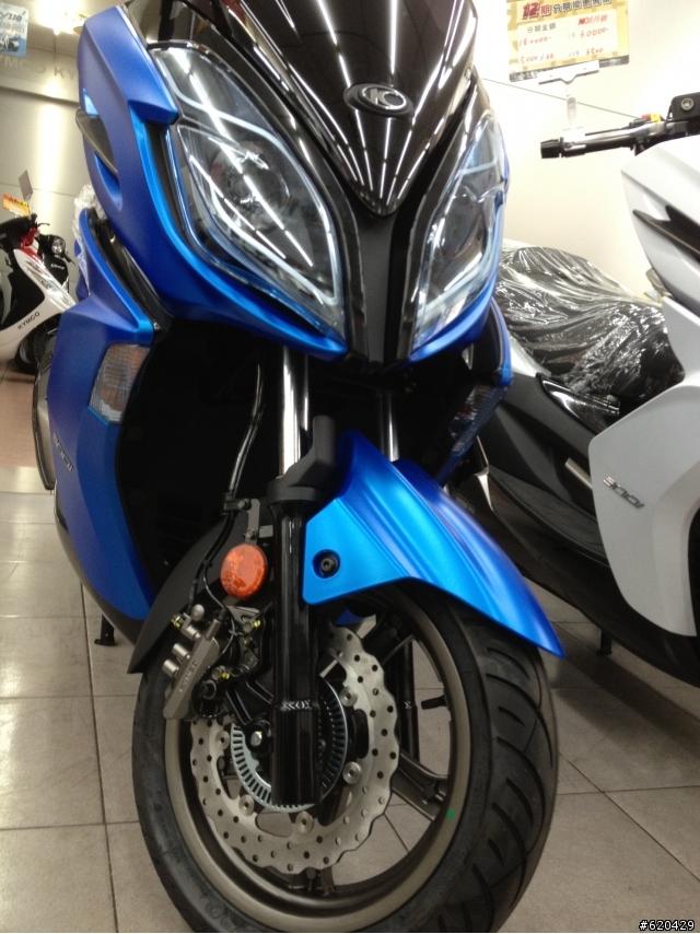 光陽 K-XCT300 消光藍好迷人!!