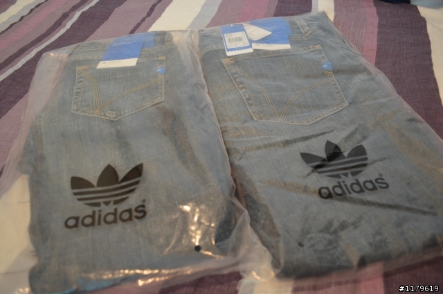 [分享][更新實穿]情人也要一起Jeans by adidas originals.