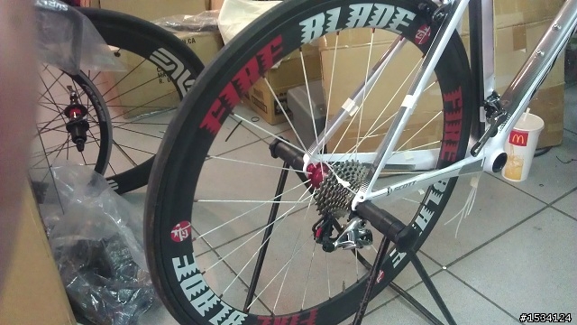 應該是全台首發的2013年  SCOTT FOIL 10