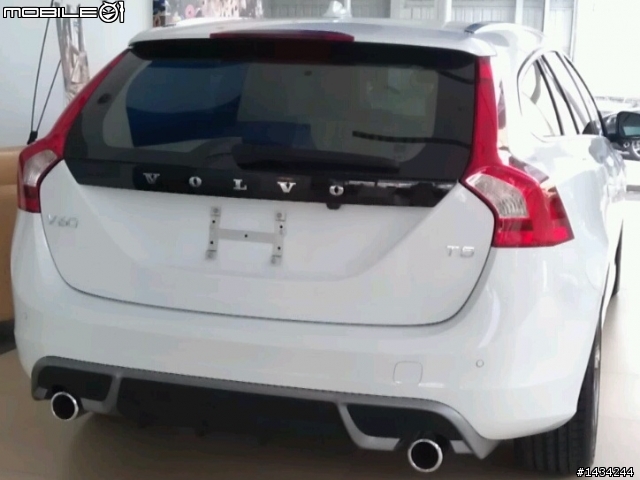 2013 VOLVO V60 T5 R-DESIGN 裸奔開箱(極地白)