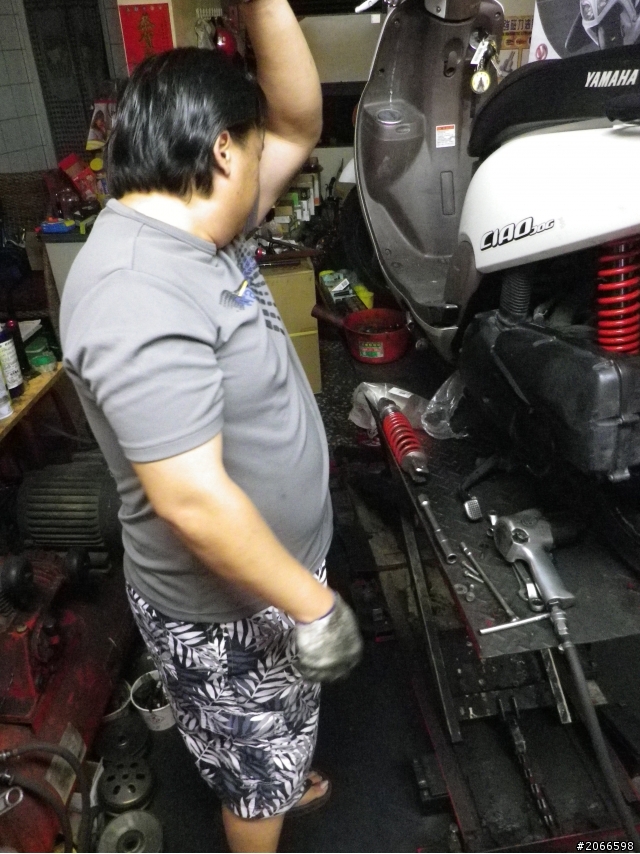分享YAMAHA JOG CIAO新的後避震!