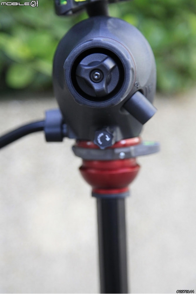 [開箱] Manfrotto 755CX3+MH055M8-Q5搭配Zeiss CP.2