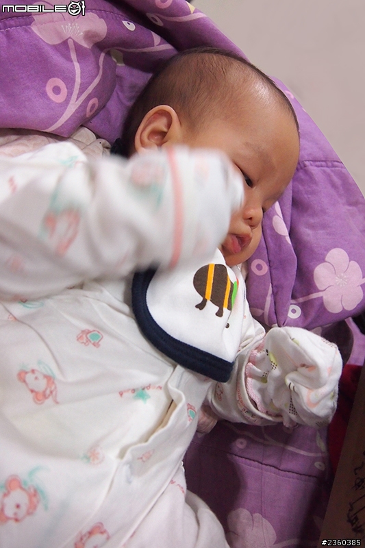 「分享」給把拔的小禮物～女兒小臻妞的另類開箱文