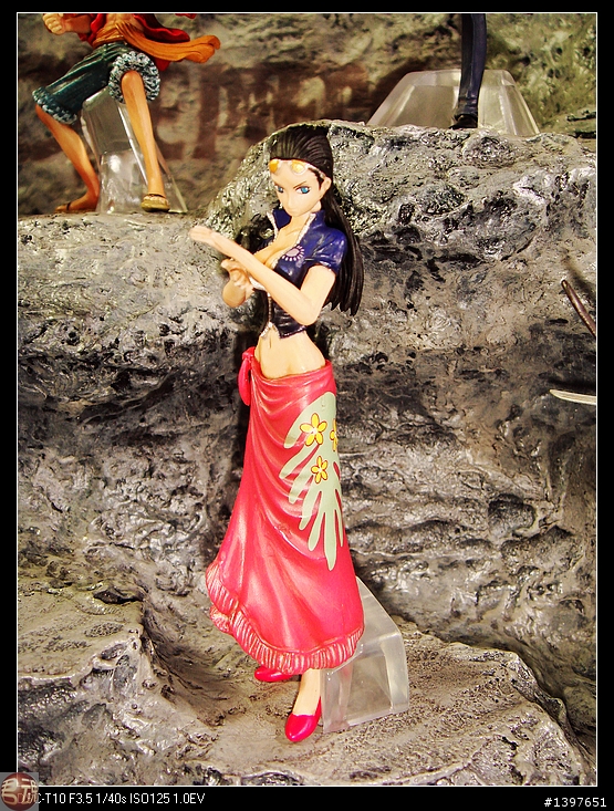 仿石造S梯形場景海賊王專屬展示台