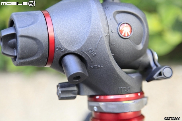 [開箱] Manfrotto 755CX3+MH055M8-Q5搭配Zeiss CP.2