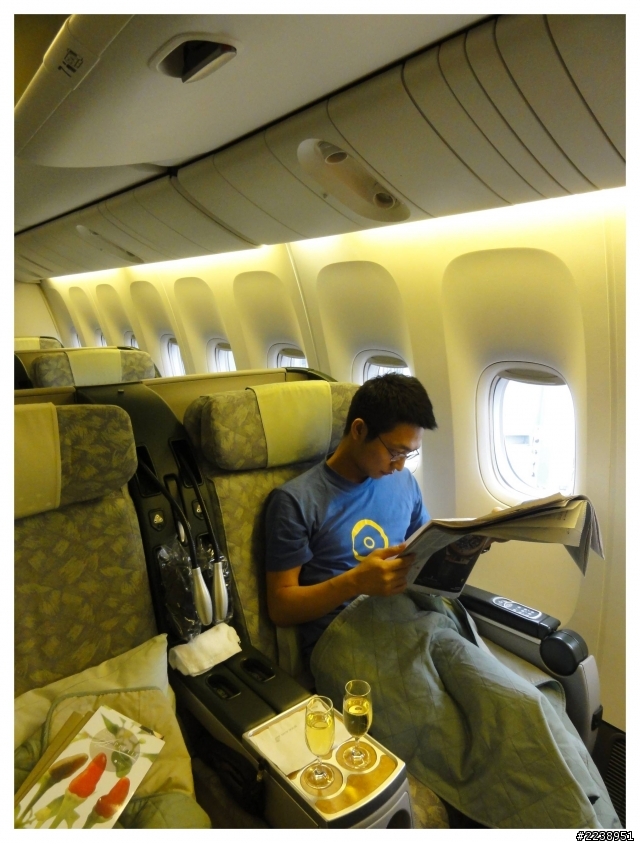 【日本。京都大阪慶生遊】第一次搭乘長榮商務艙