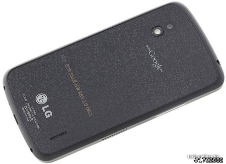 Sony xperia VL 背面也是 with Google