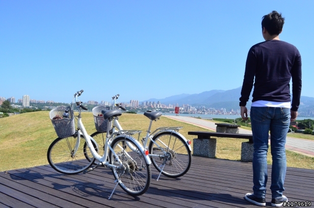 [分享][更新實穿]情人也要一起Jeans by adidas originals.