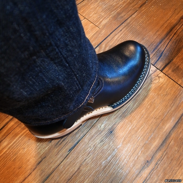 [分享] WESCO BOSS custom - black tie 皮革