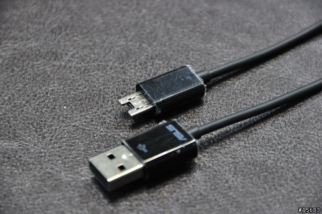 [開箱&分享]來自未來的規格ASUS PF2