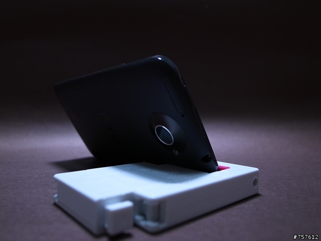 [開箱文]  Magic Mobile Stand 手機平板創意座架