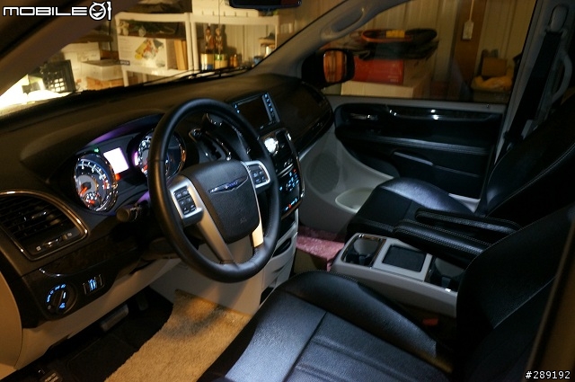 2013 TOWN & COUNTRY 開箱