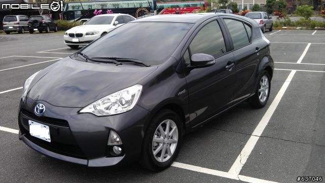 <開箱>好玩、好開、好安全又好省油的PRIUSC