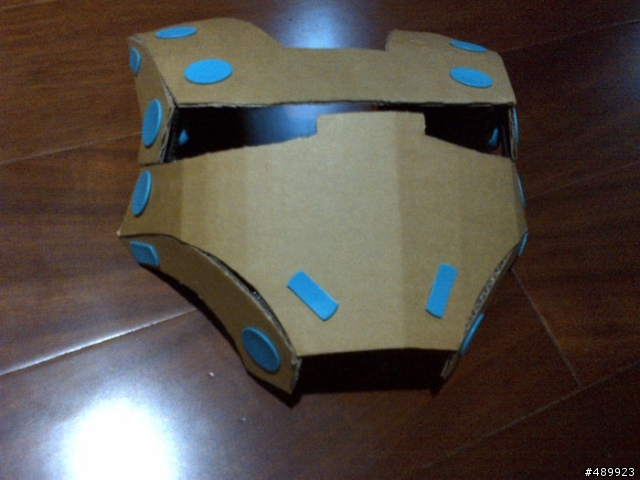【我是聖誕老公公】可穿戴式鋼鐵人 Mark VI 頭盔製作過程分享 – 紙箱手創 DIY