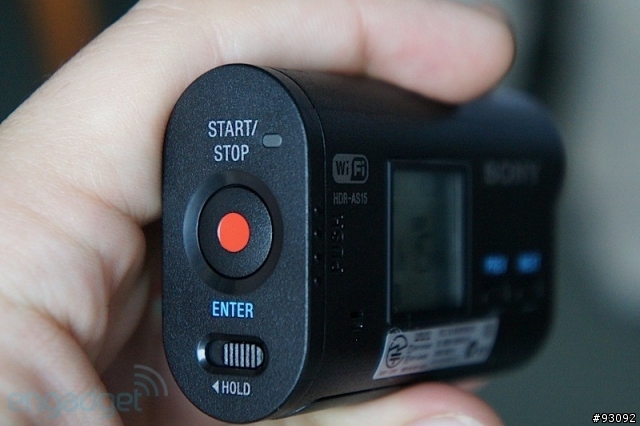 SONY巨人切入行車記錄器市場??剛上市的Action camera就可放在任何車上
