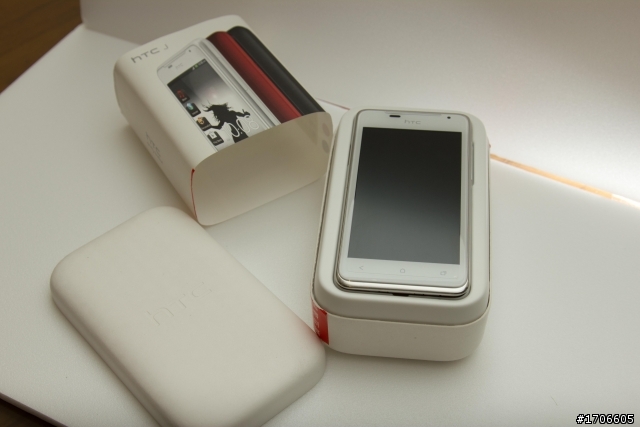 HTC_J 雪白開箱~
